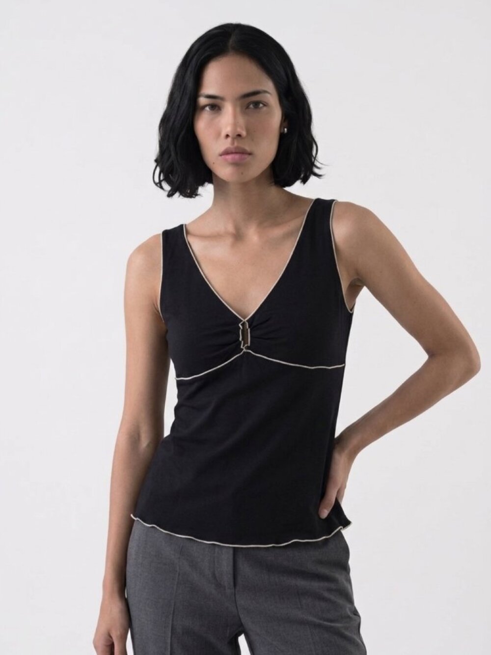 ESTUDIO M, BLACK SLEEVELESS V-NECK TANK TOP BLOUSE, SIZE XL